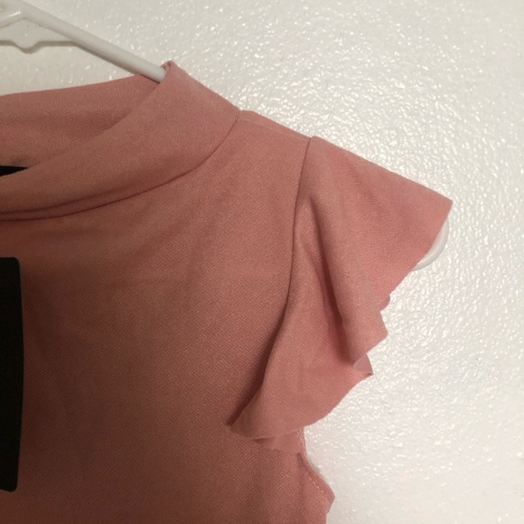 Rose high neck cap-sleeve bodycon dress ✨👗 - Picture 3 of 5